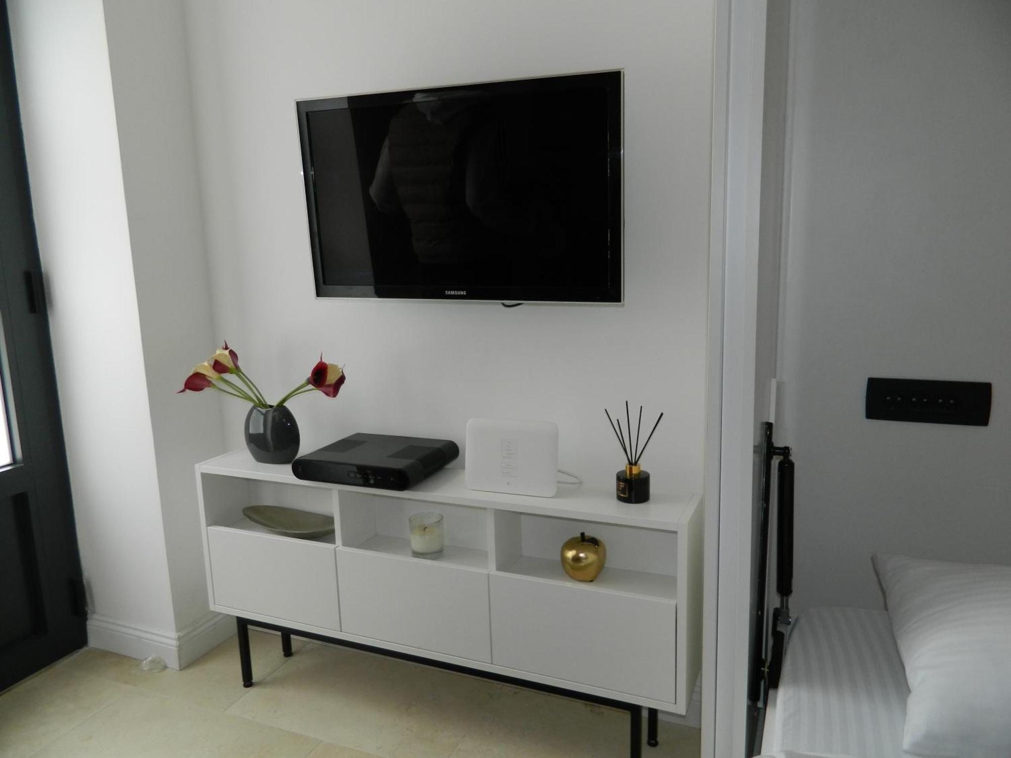 Rose Downtown Apartment Podgoriţa Exterior foto